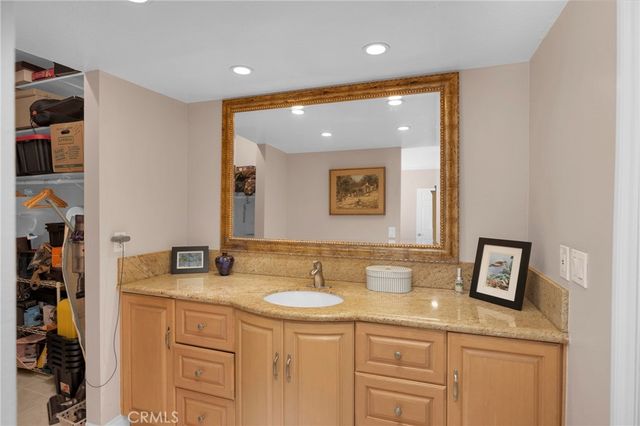 16721 Castaway, Huntington Beach, CA 92649