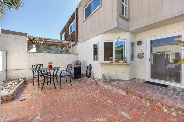 16721 Castaway, Huntington Beach, CA 92649