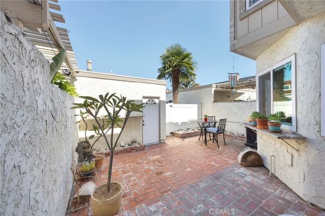 16721 Castaway, Huntington Beach, CA 92649