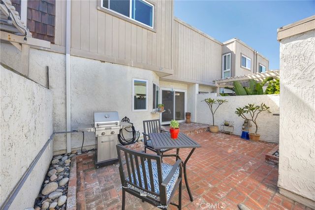 16721 Castaway, Huntington Beach, CA 92649