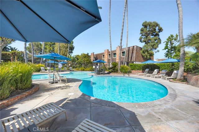 16721 Castaway, Huntington Beach, CA 92649