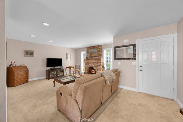 16721 Castaway, Huntington Beach, CA 92649