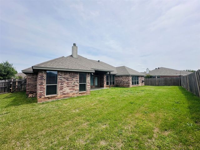 802 Wandering Court, Granbury, TX 76049