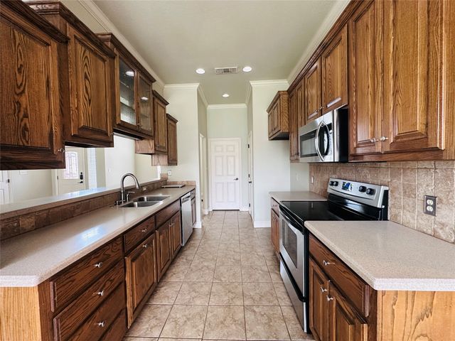 802 Wandering Court, Granbury, TX 76049