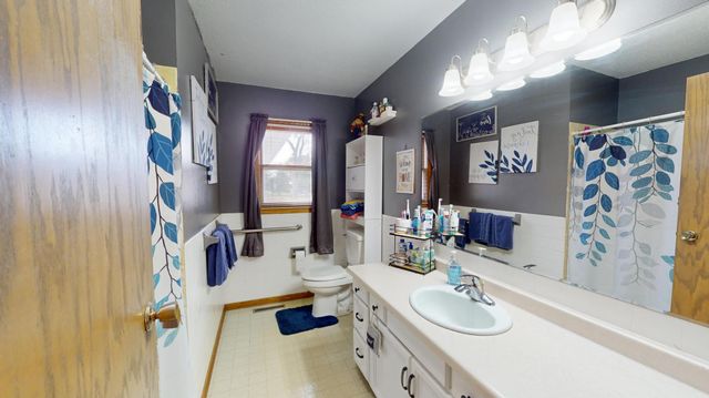 415 2nd Street NW, New Richland, MN 56072