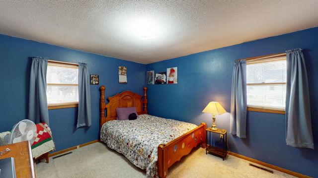 415 2nd Street NW, New Richland, MN 56072