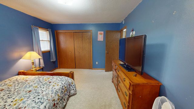 415 2nd Street NW, New Richland, MN 56072