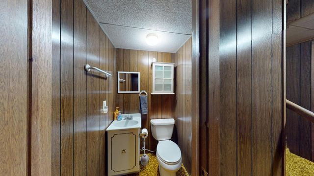 415 2nd Street NW, New Richland, MN 56072