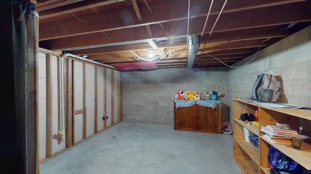 415 2nd Street NW, New Richland, MN 56072