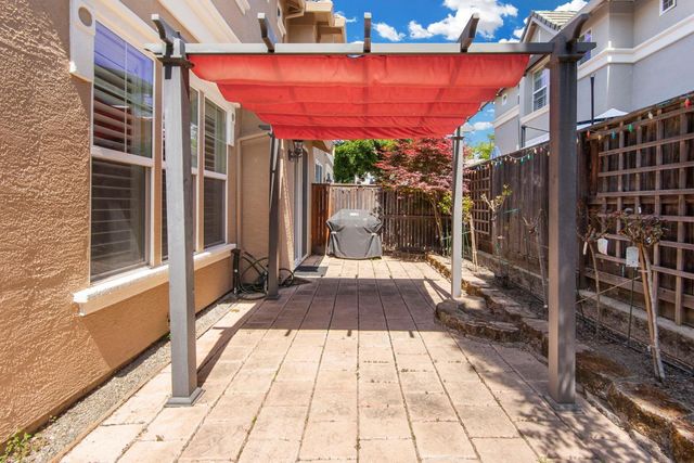 1405 Indiana Way, Rocklin, CA 95765
