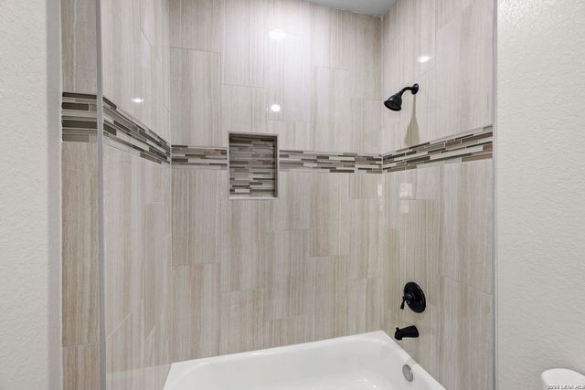 128 W Tree Farm, Lytle, TX 78052