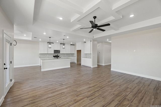 128 W Tree Farm, Lytle, TX 78052