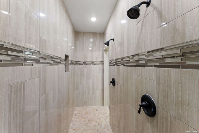 128 W Tree Farm, Lytle, TX 78052