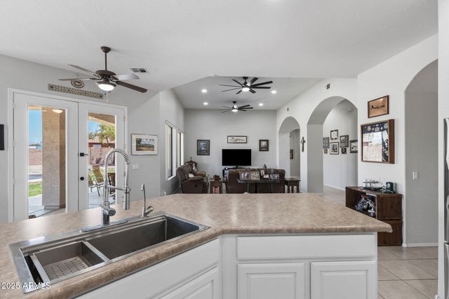 11518 E ENROSE Street, Mesa, AZ 85207