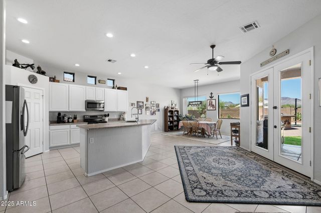 11518 E ENROSE Street, Mesa, AZ 85207