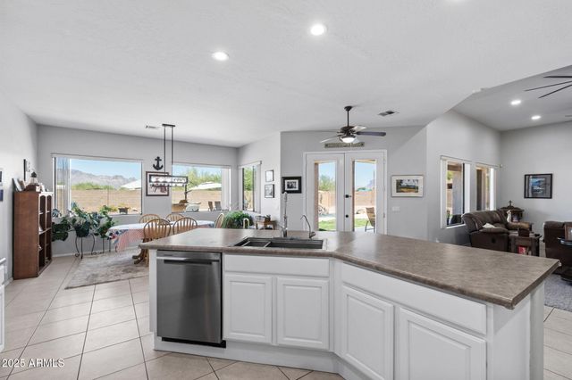 11518 E ENROSE Street, Mesa, AZ 85207