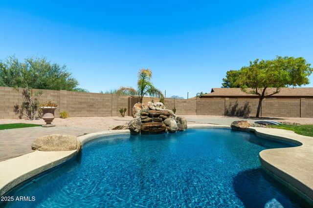 11518 E ENROSE Street, Mesa, AZ 85207