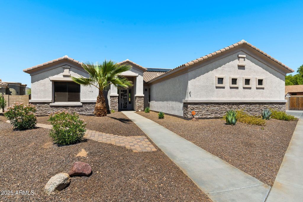 11518 E ENROSE Street, Mesa, AZ 85207