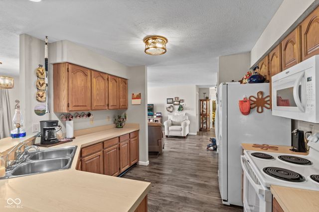 1360 Kanterbury Lane, Mooresville, IN 46158