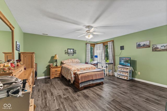 1360 Kanterbury Lane, Mooresville, IN 46158