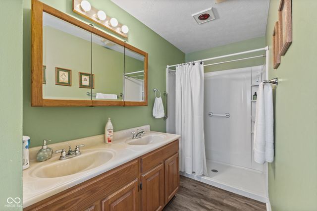 1360 Kanterbury Lane, Mooresville, IN 46158