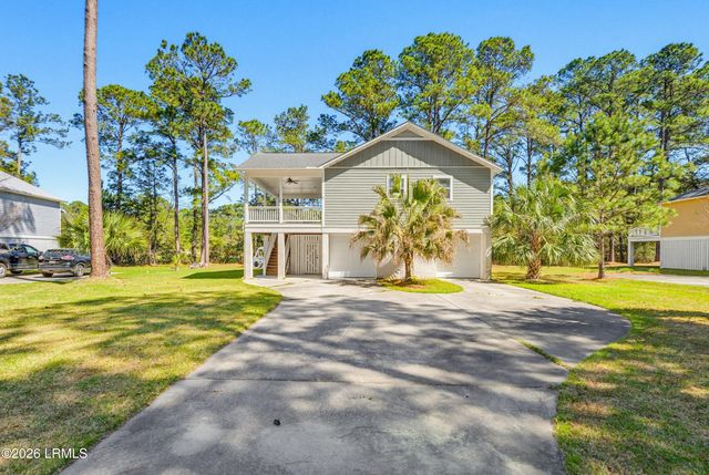 35 Downing Drive, Beaufort, SC 29907