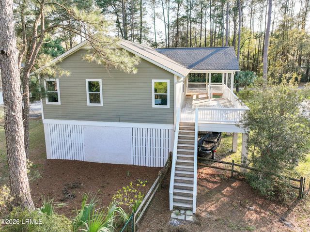 35 Downing Drive, Beaufort, SC 29907