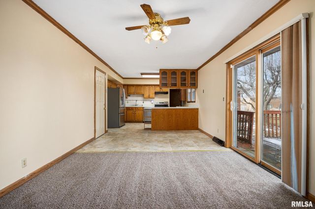 801 W SHERMOOR Street, Peoria, IL 61614