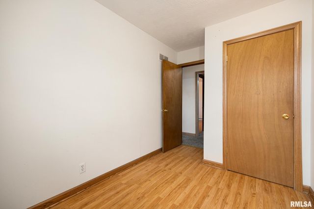 801 W SHERMOOR Street, Peoria, IL 61614