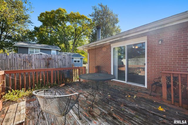 801 W SHERMOOR Street, Peoria, IL 61614