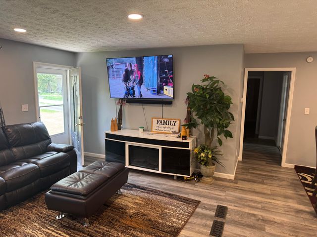 1301 Swoonalong Court, Lexington, KY 40517