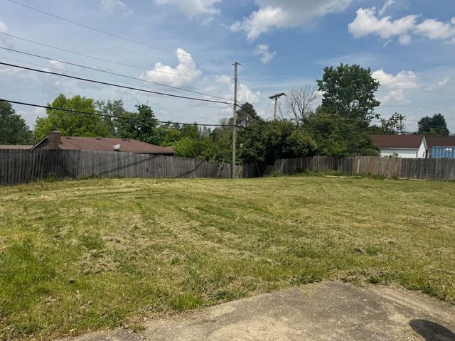 1301 Swoonalong Court, Lexington, KY 40517