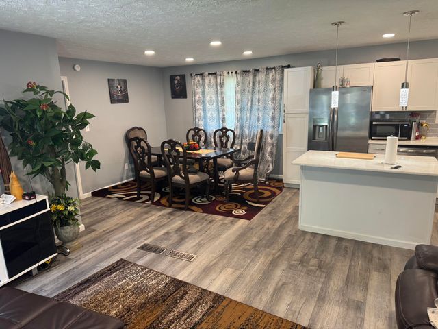 1301 Swoonalong Court, Lexington, KY 40517