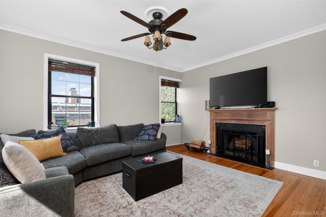 824 Bronx River Road 7C, Bronxville, NY 10708