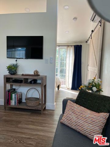 3953 Somerset Drive, Los Angeles, CA 90008
