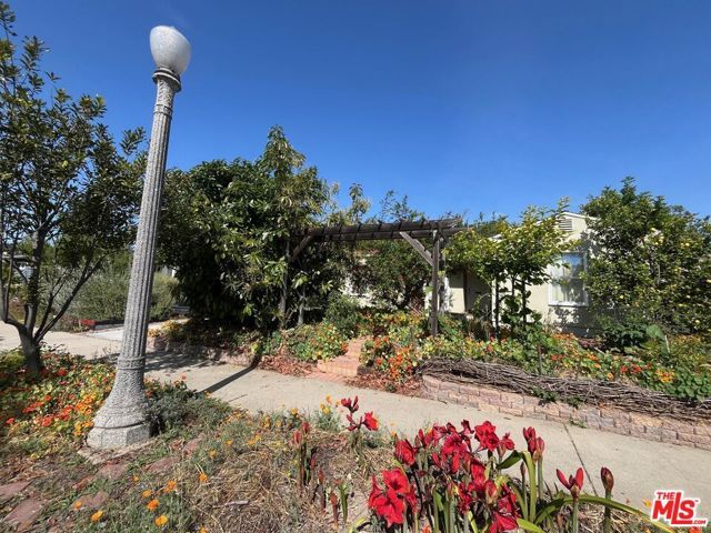 3953 Somerset Drive, Los Angeles, CA 90008