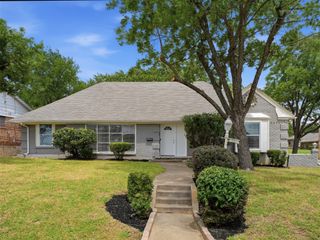 2121 Canton Drive, Fort Worth, TX 76112