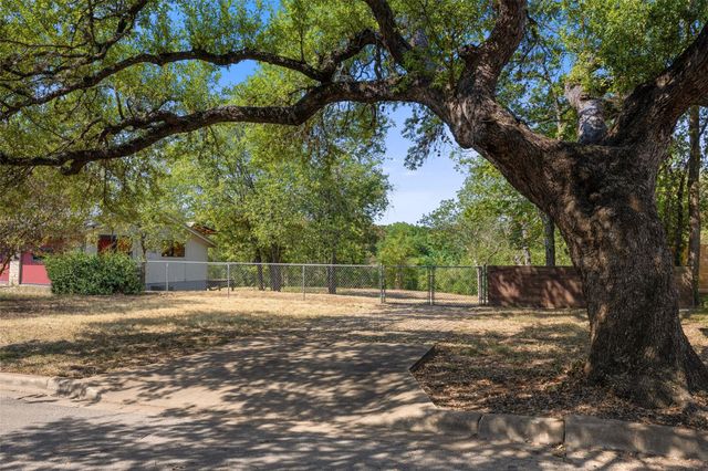 4706 Roundup TRL, Austin, TX 78745