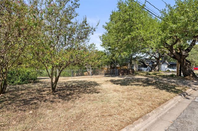 4706 Roundup TRL, Austin, TX 78745