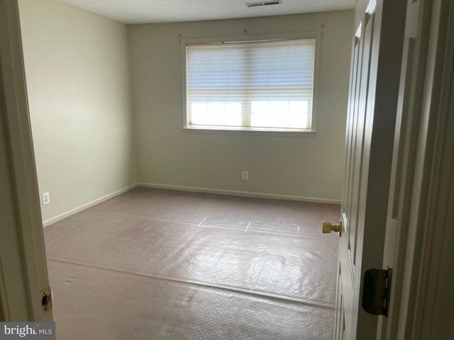 134 EAVES MILL RD, Medford, NJ 08055