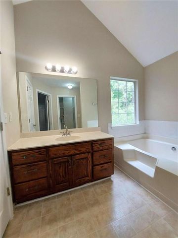 2737 Crestworth Lane, Buford, GA 30519