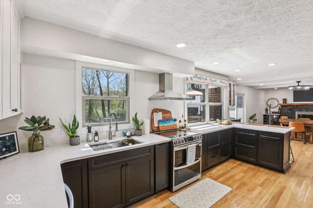 16331 E 101st Street, Fortville, IN 46040