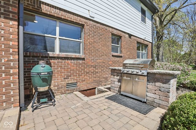 16331 E 101st Street, Fortville, IN 46040
