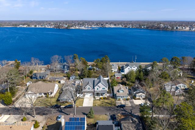 814 Lincoln Avenue, Pine Beach, NJ 08741