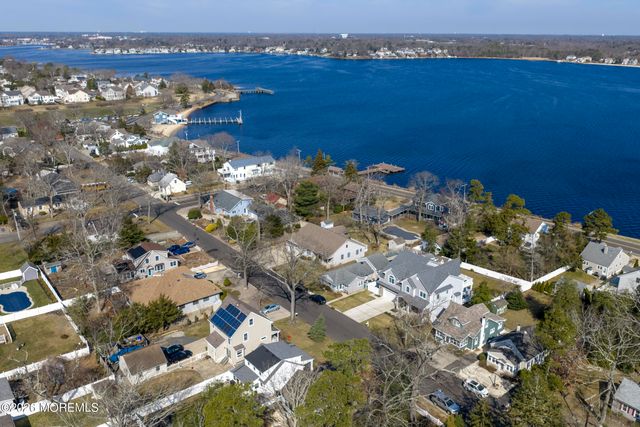 814 Lincoln Avenue, Pine Beach, NJ 08741