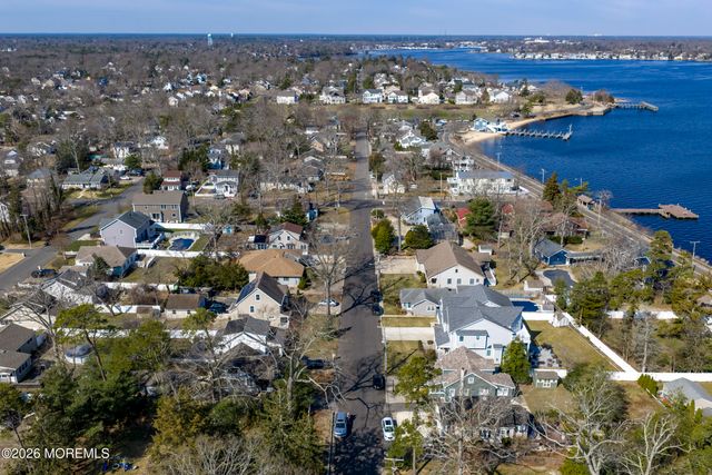814 Lincoln Avenue, Pine Beach, NJ 08741