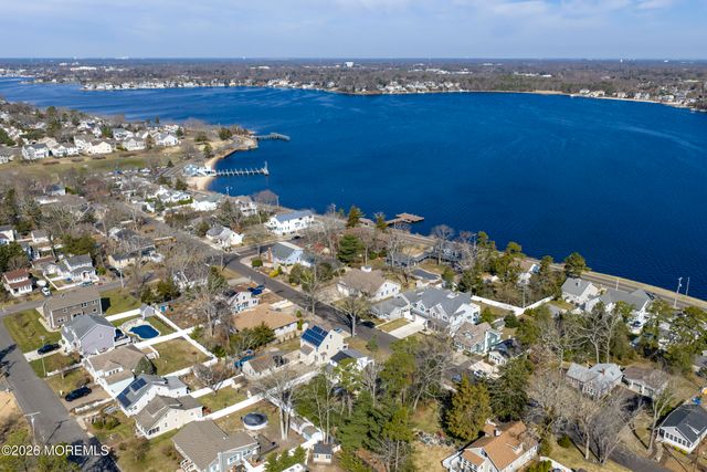 814 Lincoln Avenue, Pine Beach, NJ 08741