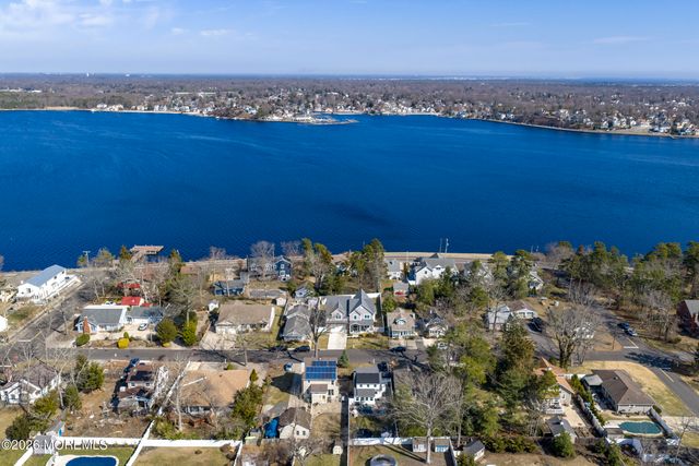 814 Lincoln Avenue, Pine Beach, NJ 08741