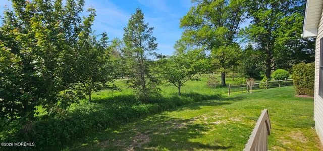 12 Patton Court, Manalapan, NJ 07726