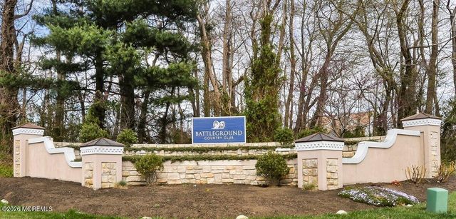 12 Patton Court, Manalapan, NJ 07726